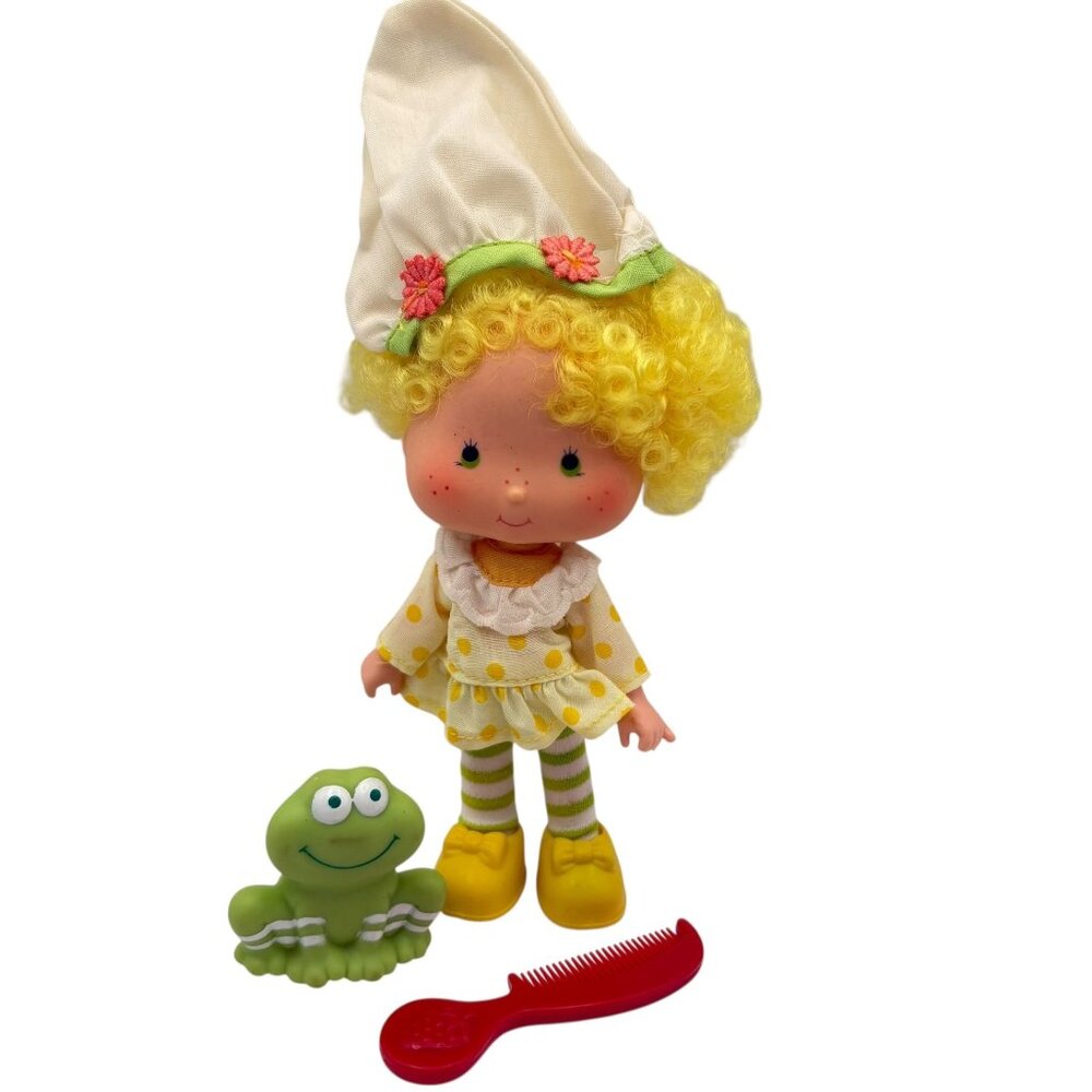 Strawberry Shortcake Lemon Meringue Doll W/ Comb & Frog Friend Vintage